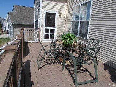 1873 Alexander Dr, Macungie, PA 18062 - photo 4