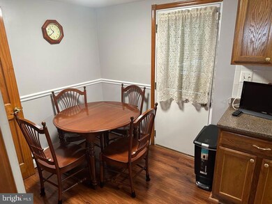 1002 Booker Dr, Capitol Heights, MD 20743 - photo 5