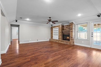 116 Springhill Dr, Hurst, TX 76054 - photo 6