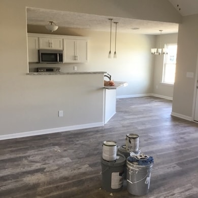 160 Blanford Cir, Manchester, TN 37355 - photo 2