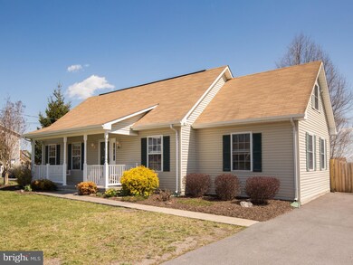 236 Libby Ann Dr, Bunker Hill, WV 25413 - photo 2