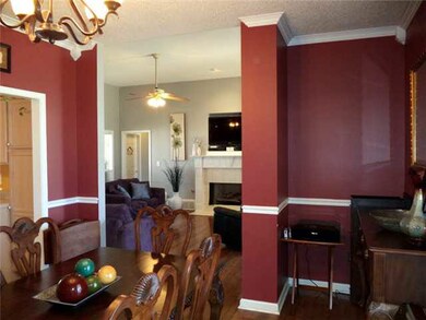 Formal dining room flows into the family room - pe