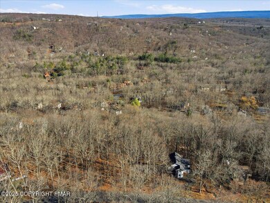 2223 Sec 3 Bellingham Dr, Saw Creek, PA 18324 - photo 6