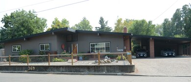 369 Short St, Grants Pass, OR 97527 - photo 2