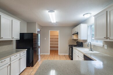 28907 Ashbrook Ln, Magnolia, TX 77355 - photo 4