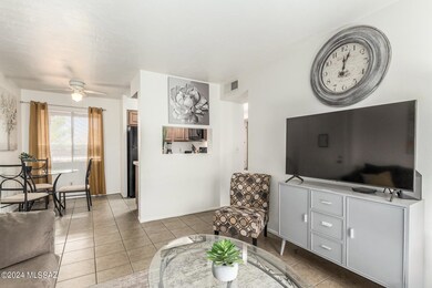 1810 E Blacklidge Dr unit 112, Tucson, AZ 85719 - photo 6