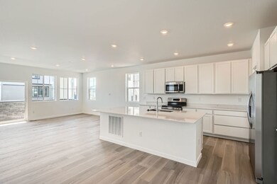8847 Waterleaf Ln  Kitchen 2