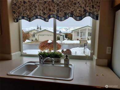 566 Sunday Dr, East Wenatchee, WA 98802 - photo 5