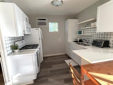 2208 Garden St unit B, Austin, TX 78702 - photo 5