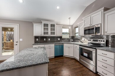 21407 W 47th Terrace, Shawnee, KS 66218 - photo 4