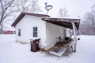 1050 Madison Ave, Defiance, OH 43512 - photo 2