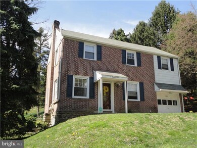 204 Greenbriar Ln, Havertown, PA 19083 - photo 2