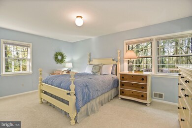 12336 Myterra Way, Herndon, VA 20171 - photo 5