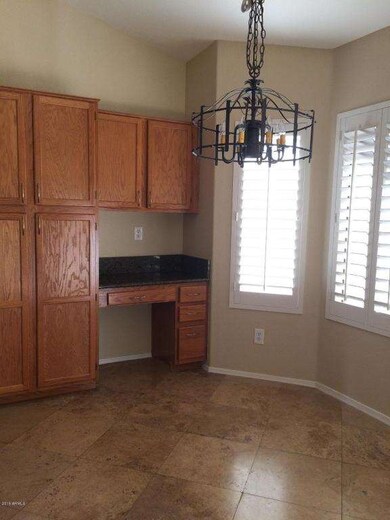 7-breakfast nook