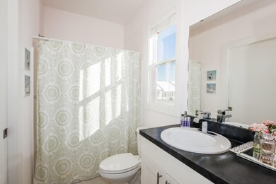 010-Master_Bathroom-2443636-large