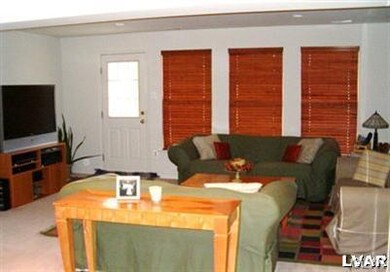 4611 Jasmine Dr, Center Valley, PA 18034 - photo 4