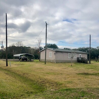 1523 Avenue L, Danbury, TX 77534 - photo 3