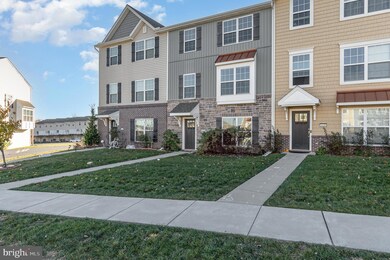 4410 Wild Orchid Ln, Enola, PA 17025 - photo 2