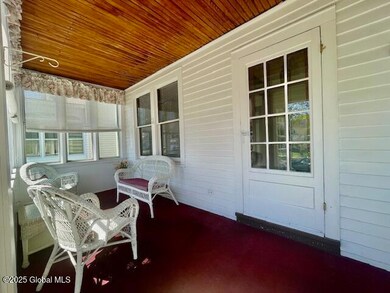 319 Mountain St, Albany, NY 12209 - photo 4