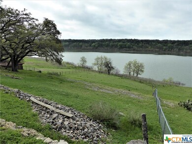 15791 Lawsons Point Rd, Temple, TX 76502 - photo 2