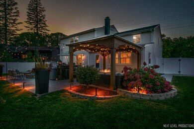 228 W Gartner Rd, Naperville, IL 60540 - photo 3