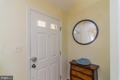 7602 Modisto Ln, Springfield, VA 22153 - photo 6