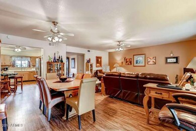 10307 W Cameo Dr Sun City AZ-small-007-3