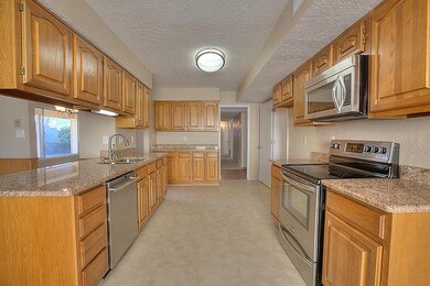 6304 Dungan St NE, Albuquerque, NM 87109 - photo 6