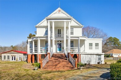 View of front of property featuring a porch and a