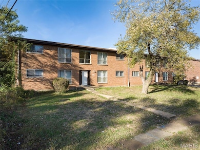 2571 Tyrell Dr, Jennings, MO 63136 - photo 4