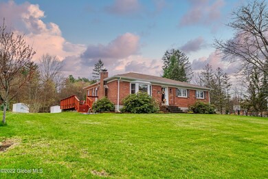 20 Evergreen Blvd, Schenectady, NY 12302 - photo 2