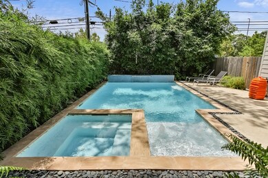 1143 Du Barry Ln, Houston, TX 77018 - photo 2