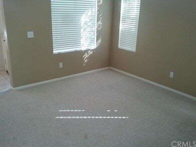 31047 Huntsman Ct, Winchester, CA 92596 - photo 3