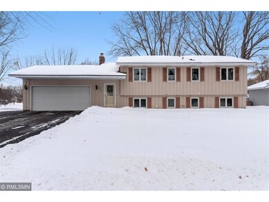 GREAT CURB APPEAL ALL YEAR LONG!