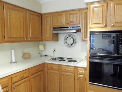 Lots of cabinets