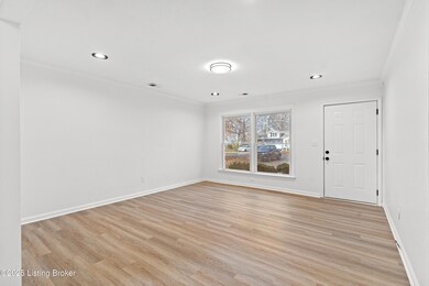 1274 Lipps Ln, Louisville, KY 40219 - photo 2