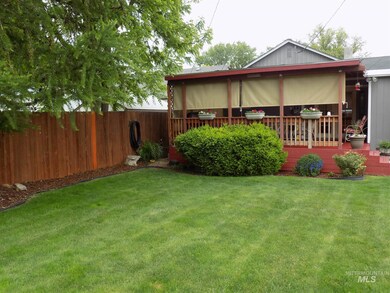 607 Almond St, Nampa, ID 83686 - photo 2