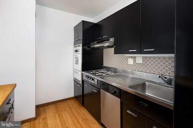 The Potomac Plaza Co-op unit 402, Washington, DC 20037 - photo 7