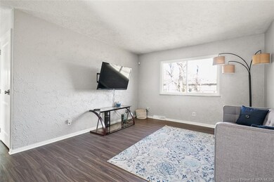 211 Lawn Ct, New Albany, IN 47150 - photo 7