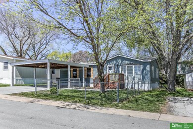 12824 Spaulding Plaza unit 185, Omaha, NE 68164 - photo 2