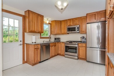 8 Sherburn Place, Wilmington, MA 01887 - photo 4
