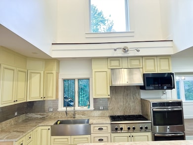 125 Maple St, Carlisle, MA 01741 - photo 6