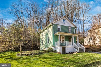 102 Greenwood St, Brunswick, MD 21716 - photo 2