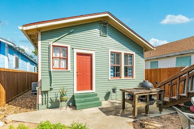 4123 Avenue Q, Galveston, TX 77550 - photo 6