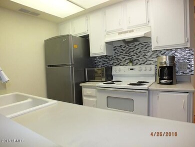 808 E Lawrence Ln unit 205, Phoenix, AZ 85020 - photo 5