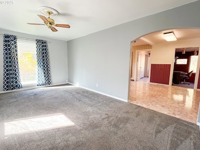 413 SW Brent Dr, John Day, OR 97845 - photo 2