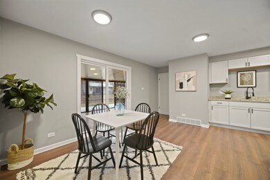 2701 Turtle Creek Dr, Hazel Crest, IL 60429 - photo 5