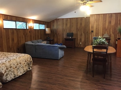 2604 Bois d Arc St, Huntsville, TX 77320 - photo 7