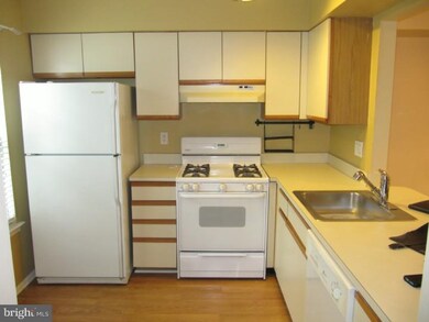 1710B Ralston Dr unit 1710B, Mount Laurel, NJ 08054 - photo 6