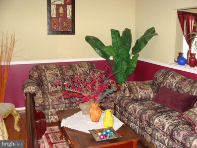 16846 Francis West Ln, Dumfries, VA 22026 - photo 3